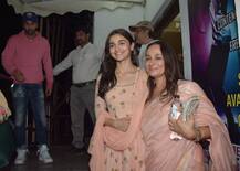 Raazi Screening: मम्मी सोनी और रनबीर कपूर के साथ पहुंचीं आलिया भट्ट, कई सितारों ने देखी फिल्म