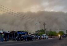 राजस्थान पर मंडरा रहा तूफान का खतरा कम हुआ, चेतावनी बरकरार