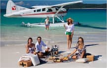 In Pics: समुद्र किनारे परिणीति ने डाला डेरा, बना रही हैं खाना