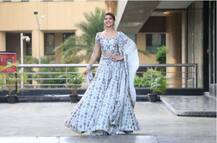 IN PICS: सफेद लहंगे में सोनम के संगीत में पहुंची जैकलीन फर्नांडीज़