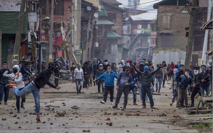  UN seeks inquiry into human rights violations in Kashmir कश्मीर में मानवाधिकार उल्लंघन की जांच कराना चाहता है संयुक्त राष्ट्र, भारत ने उठाए सवाल