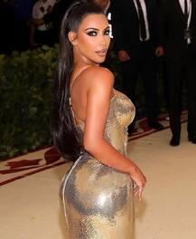 MET GALA 2018: फिगर तो दिखाई लेकिन फैंस को इंप्रेस नहीं कर पाई किम