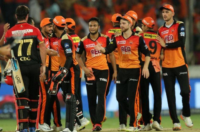 जिस टीम के गेंदबाजों से डरे हुए हैं आईपीएल के अच्छे अच्छे तुर्रम खां बल्लेबाज A Blog by shivendra kumar singh on sunrisers hyderabad IPL 2018, IPL जिस टीम के गेंदबाजों से डरे हुए हैं आईपीएल के अच्छे अच्छे तुर्रम खां बल्लेबाज