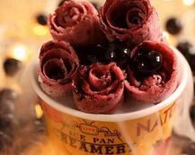 आइसक्रीम रोल खाएं हैं कभी? दिल्ली में इन जगहों पर मिलते हैं ये रोल