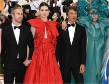 मेट गाला 2018: रेड ड्रेस में इन एक्ट्रेसेस का रहा जलवा