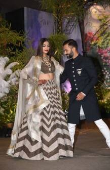PHOTOS: अपने Reception पर पत्नी सोनम संग भांगड़ा करते दिखे आनंद आहूजा