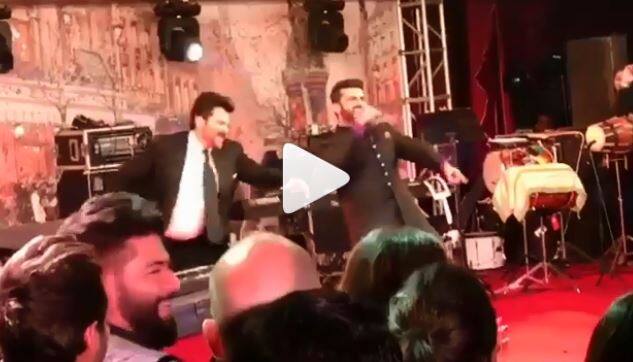 Sonam kapoor reception: Anil kapoor dancing with arjun kapoor VIDEO: बेटी सोनम के Reception में भतीजे अर्जुन के साथ जमकर नाचे अनिल कपूर