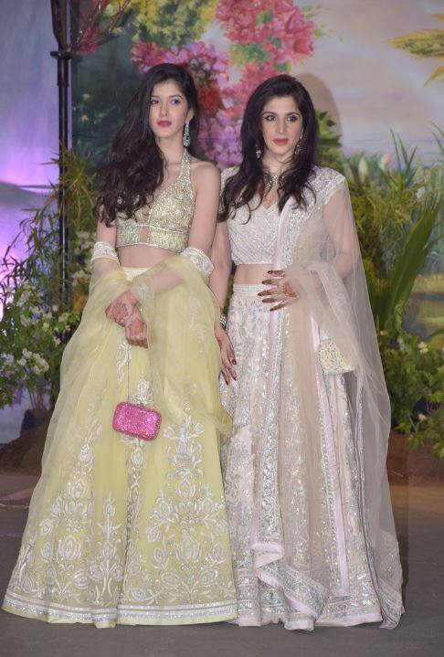 महेंदी, संगीत, शादी और रिसेप्शन, शनाया ने सोनम की शादी की सभी रस्में अटेंड की हैं. (तस्वीर: मानव मंगलानी)