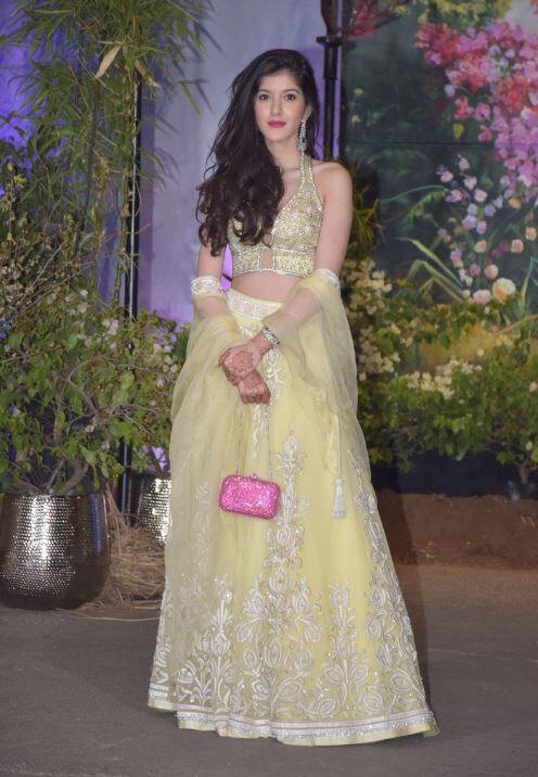 इसके बाद मंगलवार शाम को मुंबई में ही इनका रिसेप्शन रखा गया था. (तस्वीर: मानव मंगलानी)