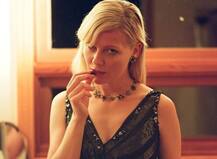 दो देशों की नागरिकता रखने वाली ये एक्ट्रेस बनी पहले बच्चे की मां