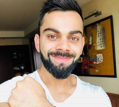 विराट कोहली- ऐसा माना जा रहा है कि अनुष्का की तरह विराट कोहली भी काम में व्यस्त हैं. आईपीएल 2018 में व्यस्त होने के कारण विराट भी शादी में शामिल   नहीं हो पाए.  फोटो: इंस्टाग्राम