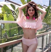 सीरियल \'कुमकुम भाग्य\' की इस एक्ट्रेस की बोल्डनेस ने तोड़ दी इंटरनेट की सारी हदें