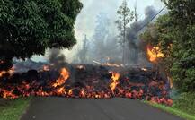 ज्वालामुखी फट कर आया सडकों पर, देखते ही देखते शहर हो गया तबाह