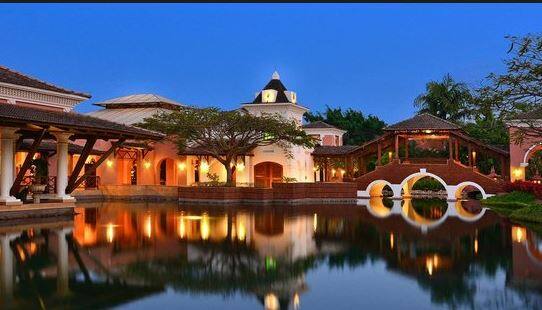 गर्मी की छुट्टियों में गोवा जाने वालों में 47 फीसदी टूरिस्ट फाइव स्टार होटल में रहना पसंद करते हैं. वहीं जयपुर जाने वाले 62 फीसदी टूरिस्ट फाइव स्टार होटलों में रुकते हैं.