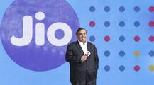 Reliance Jio यूजर्स के लिए मुकेश अंबानी ने इन 7 कंपनियों में लगाए हैं इतने हजार करोड़ रुपये