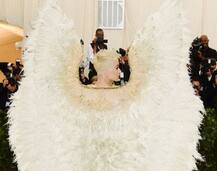 MET GALA 2018: कैटी पेरी की ड्रेस पर यूजर्स ने ट्विटर पर जमकर की तारीफ