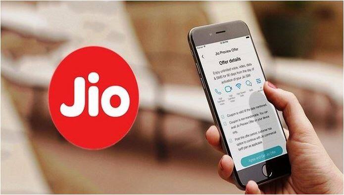 बात करें जियो के बेस्ट प्लान की तो बात दें कि 199 रुपये में अननिमिटेड इंडिया प्लान, इंटरनेशनल कॉलिंग 50 पैसे प्रति मिनट पर और इंटरनेशनल रोमिंग 2 रुपये से शुरू होगी. 