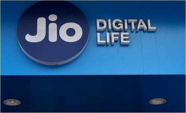 अनलिमिटेड प्लान-ग्राहकों के लिए कोई एक्स्ट्रा चार्ज नहीं है. ऑटो पे-इसके तहत बिल का ऑटो पे का ऑप्शन मिलेगा और जीरो क्लिक पेमेंट सर्विस मिलेगी.