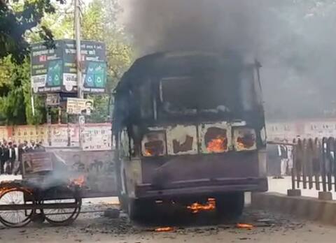 इलाहाबाद में मारे गए वकील के परिजनों को मिलेगा 20 लाख का मुआवजा इलाहाबाद में मारे गए वकील के परिजनों को मिलेगा 20 लाख का मुआवजा