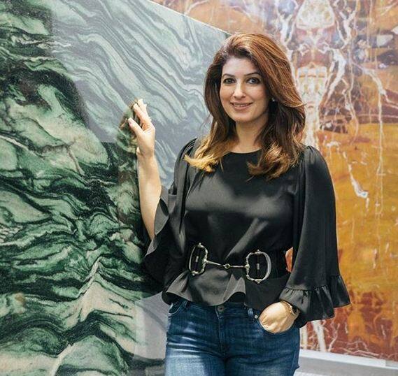 ट्विंकल खन्ना– दिवंगत सुपरस्टार राजेश खन्ना की बेटी ट्विंकल खन्ना बॉलीवुड में फ्लॉप रहीं. अक्षय कुमार की पत्नी ट्विंकल अब नॉवल्स और न्यूज पेपर्स में कॉलम लिखती हैं. लेकिन इनका लाइफस्टाइल एकदम आलीशान हैं. फोटोः इंस्टाग्राम