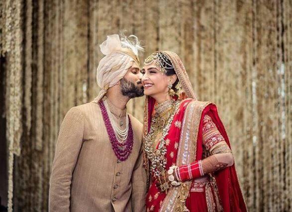 शादी के बाद उसी शाम मुंबई के लीला पैलेस में दोनों ने रिसेप्शन भी दिया था.