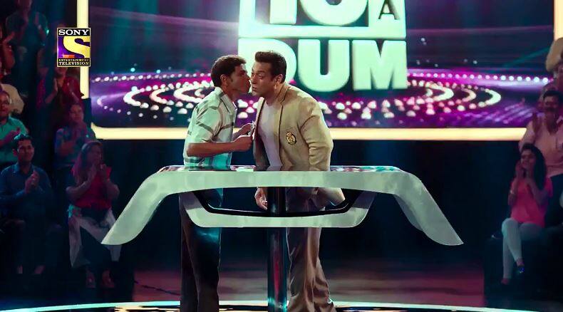 लॉन्च हुआ सलमान खान के शो 'दस का दम' का दूसरा प्रोमो, जिसमें उन्होंने पूछा... The second promo of Salman Khan's show 'Ten Ka Dum', in which he asked ... लॉन्च हुआ सलमान खान के शो 'दस का दम' का दूसरा प्रोमो, जिसमें उन्होंने पूछा...