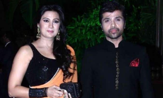 जानकारी के लिए बता दें कि सोनिया कपूर छोटे पर्दे की एक जानी मानी अभिनेत्री हैं. वैसे तो काफी वक्त से उन्हें किसी भी ऑन स्क्रीन देखा नहीं गया है, लेकिन एक वक्त था जब वो हर बड़े शो का चेहरा हुआ करती थी. सोनिया कई सुपरहिट टीवी सीरियल्स में नजर आ चुकी हैं जिनमें 'पिया का घर', 'आ गले लग जा', 'पिया का घर कुसुम', 'रिमिक्स', 'परिवार', 'कैसा ये प्यार है', 'बाबुल की दुआएं लेती जा' और 'यस बॉस' जैसे सीरियल्स शुमार हैं. 