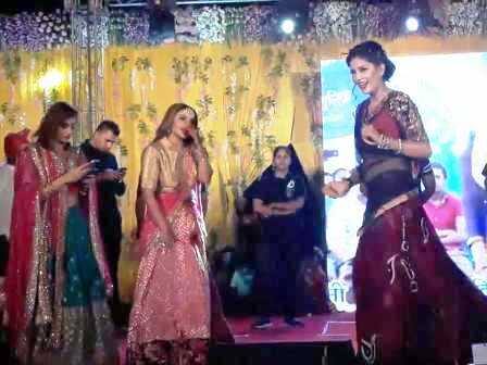 देर रात तक चले इस फंक्शन में सपना ने 