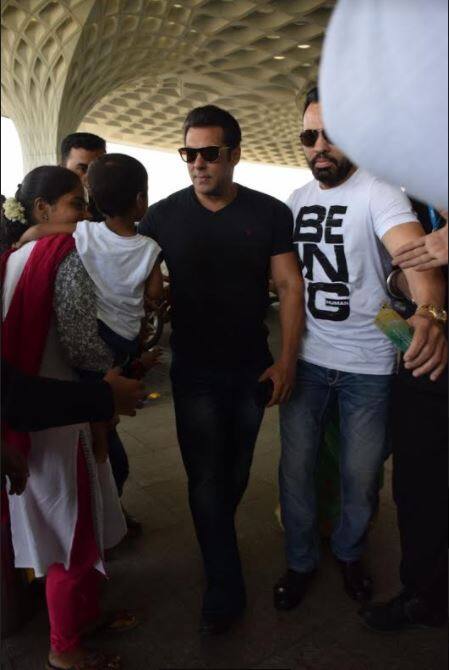 साए की तरह सलमान के साथ रहने वाले उनके बॉडीगार्ड शेरा भी इस दौरान उनके साथ नजर आए. (तस्वीर: मानव मंगलानी)