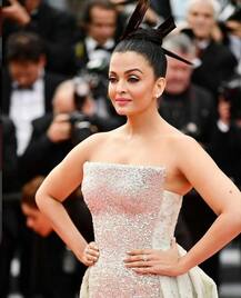 Cannes 2018: रेड कार्पेट पर उतरीं ऐश्वर्या तो थम गईं सबकी निगाहें