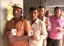 बंगाल पंचायत चुनाव: परिवार बनाम परिवार की लड़ाई, कहीं बाप-बेटा तो कहीं मां-बेटी के बीच मुकाबला