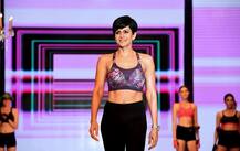 मंदिरा बेदी ने रैम्प पर किया ऐसे कारनामा जिसकी नहीं थी किसी को उम्मीद, तस्वीरों में आप भी देखिए