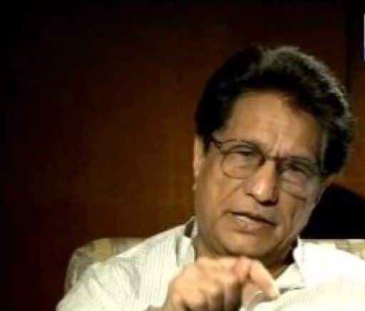 RLD targets UP CM Yogi Aditynath over farmers arrier योगी आदित्यनाथ को अपना मठ चलाने और गायों को चारा खिलाने से फुर्सत नहीं : आरएलडी