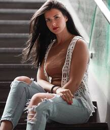 रिप्ड जींस के बारे में ये बातें जानते हैं आप