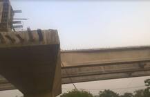 वाराणसी में पिछले काफी वक्त से बन रहा था पुल, अब हुआ दर्दनाक हादसा