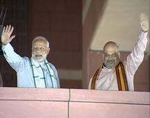 IN PICS: कर्नाटक के चुनावी नतीजों से खुश पीएम मोदी, अमित शाह के साथ पहुंचे पार्टी मुख्यालय