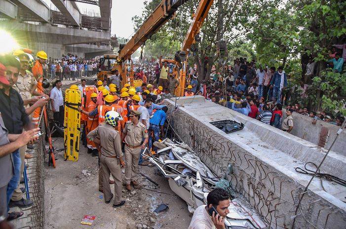 दर्दनाक कहानियां: कई परिवारों को जिंदगी भर का गम दे गया वाराणसी पुल हादसा