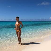 किम की बहन कॉर्टनी कार्दशियां ने एक बार फिर से बिकिनी फोटोशूट कराया