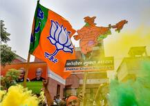 इस फॉर्मूले पर चली तो बीजेपी कर्नाटक में बना सकती है सरकार, कांग्रेस-JDS के 6 MLA गायब