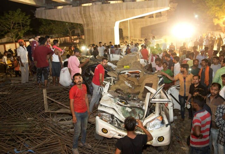 Varanasi flyover collapse: Woman has narrow escape, loses husband, son वाराणसी हादसाः फिसलकर कार से बाहर गिर गई महिला, लेकिन नहीं बच पाए पति और बेटा