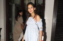 In Pics: डिनर पर स्पॉट हुईं प्रेग्नेंट मीरा कपूर, दिखने लगा है बेबी बंप