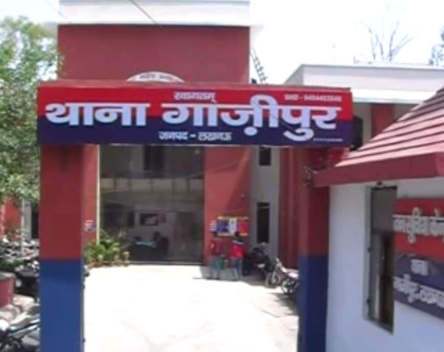 lucknow ATM hackers target PNB users एटीएम कार्ड नहीं किए इस्तेमाल फिर भी बैंक खातों से गायब हो गए पैसे