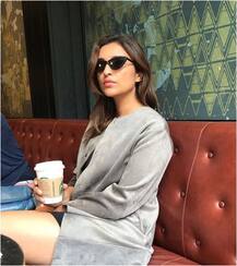 मालदीव में डुबकियां लगा रही हैं परिणीति चोपड़ा, शेयर की अपनी तस्वीरें