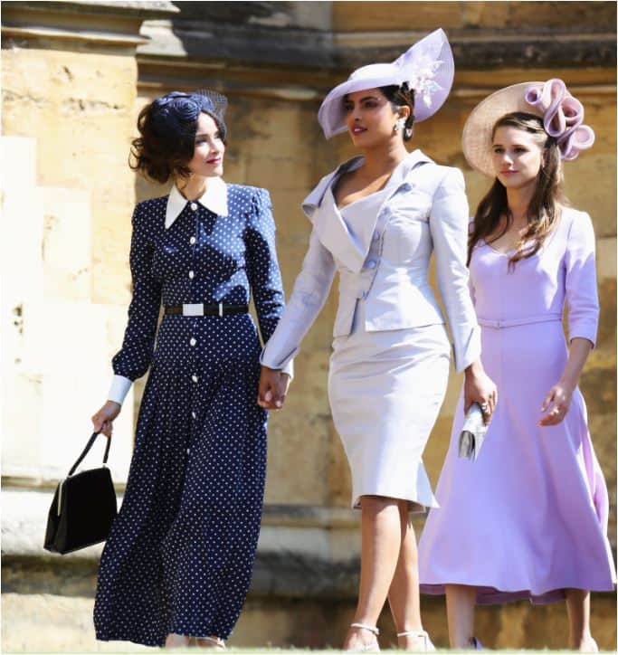 अभी तक एक्ट्रेस प्रियंका चोपड़ा ने शादी की ड्रेस को लेकर सस्पेंस बनाया हुआ था, लेकिन अब उनकी ये तस्वीरें सोशल मीडिया पर वायरल हो रही हैं. (तस्वीर-इंस्टाग्राम) 