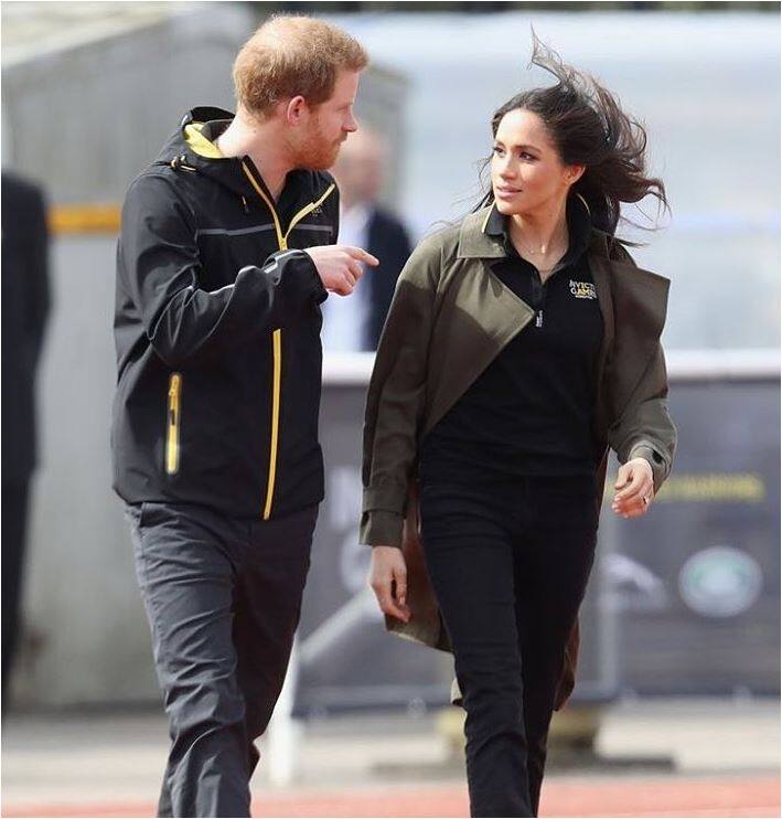 खास बात है कि प्रिंस हैरी से मेगन मर्केल की ये दूसरी शादी है. बता दें कि मेगन एक तलाकशुदा होने के अलावा अमेरिकी-अफ्रीकी नस्ल की है.(तस्वीर-इंस्टाग्राम)