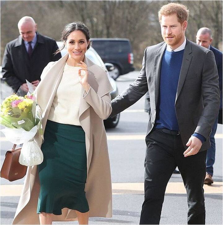 हम बात करें प्रिंस हैरी की तो बता दें कि प्रिंस ने लंदन में ही अपनी पढ़ाई पूरी की है. रॉयल परिवार से आने के बावजूद भी प्रिंस ने मिलिट्री करियर चुनना पसंद किया. अब वो ब्रिटिश आर्मी में सर्विस करते हैं. (तस्वीर-इंस्टाग्राम)