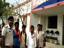 MP: सतना में गोहत्या के शक में युवक की पीट-पीटकर हत्या, पीड़ितों के खिलाफ भी दर्ज हुआ केस