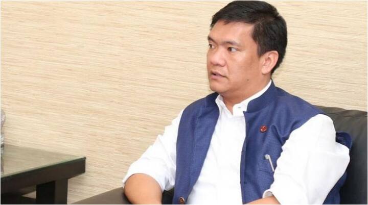 अरूणाचल प्रेदश में बीजेपी सरकार के मुख्यमंत्री पेमा खांडू की कुल संपत्ति 129 करोड़ 57 लाख है. (तस्वीर-इंस्टाग्राम)