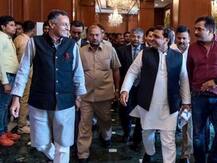 जानिए संजय सेठ क्यों ढूंढ रहे हैं मुलायम सिंह यादव के लिए नया घर