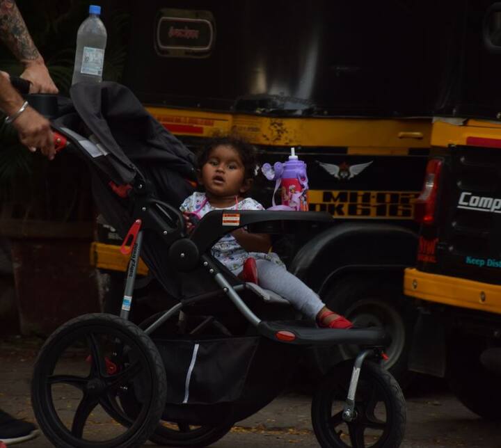 बता दें कि सनी लियोनी इन दिनों अपनी आने वाली बायोपिक की शूटिंग में बिजी हैं. (तस्वीर: मानव मंगलानी)